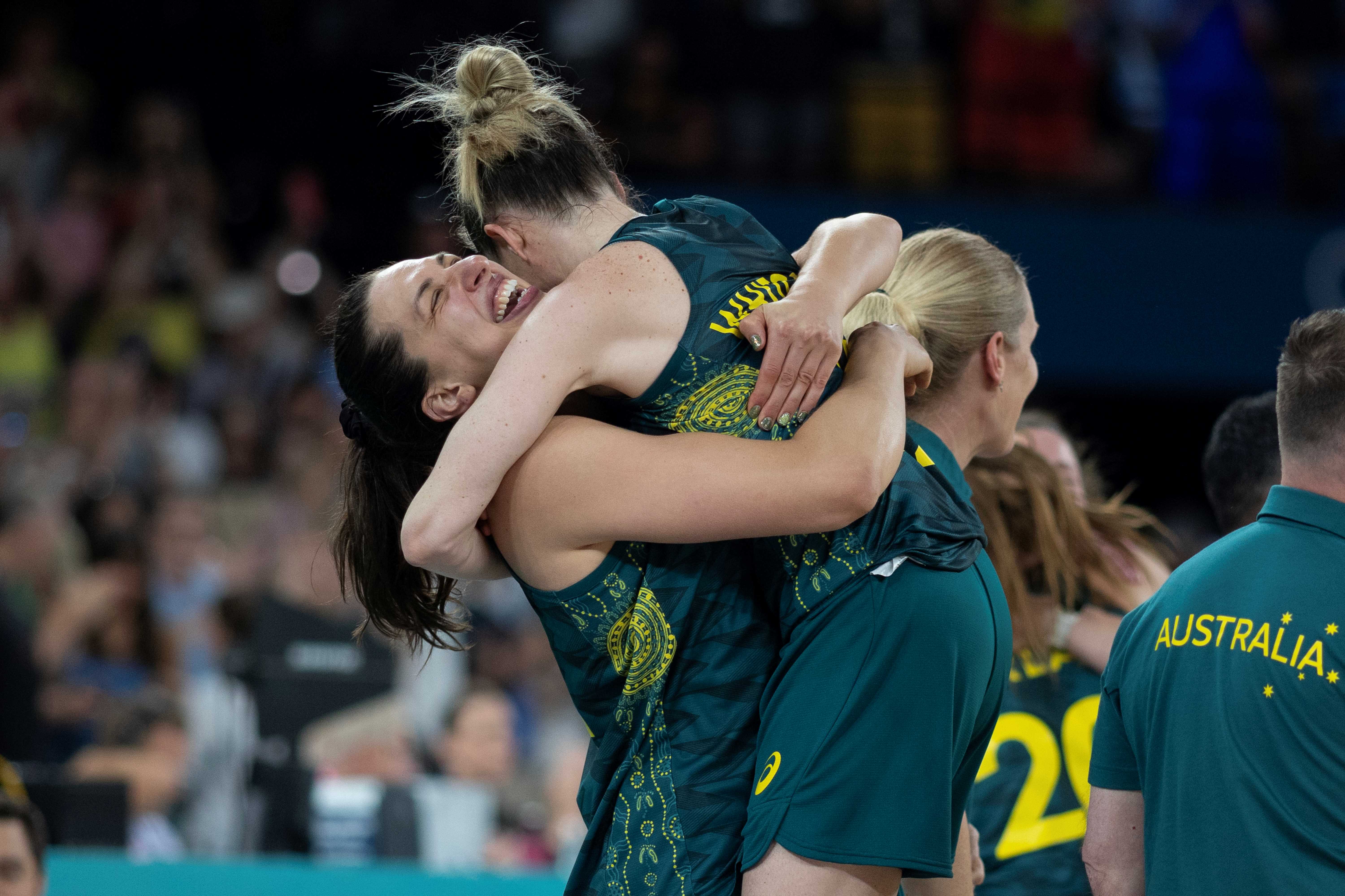 Marianna Tolo celebrates with Sami Whitcomb at the Paris 2024 Olympic Games